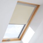 Ventana de Techo Fakro Giratoria PVC Roble oro