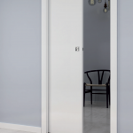 Puerta Corredera de Aluminio Blanca