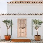 Puerta de Entrada de Madera de Pino Partida Clavos - Puertas Calvente